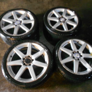 4 JANTES ALU ( AMG ) 18P POUR MERCEDES CLASSE C W204 REF: A2044019902 / 8.5JX18H2 ET 54 / A2044019802 / 8JX18H2 ET 50 ( peinture a refaire )